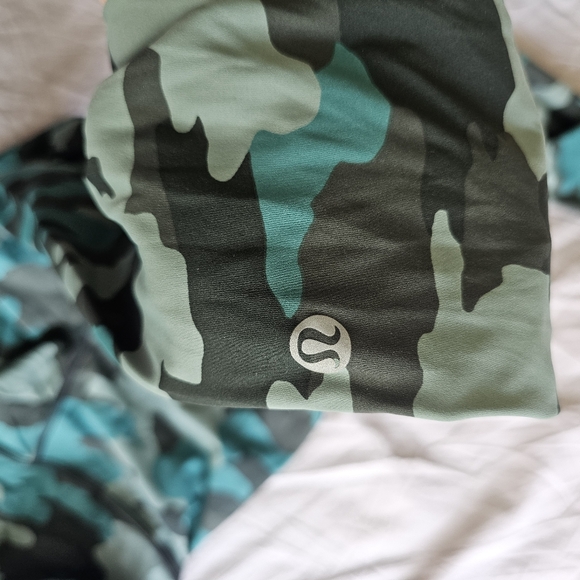 TWO Lululemon leggings - base pace and align bundle sale - Picture 10 of 16